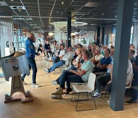  Succesvol mkb ondernemersevent: Inspiratie en innovatie met Tom Coronel en Ruud Veltenaar